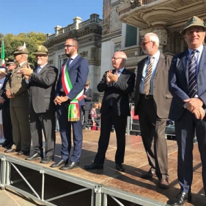 salsomaggioresfilataalpini7[1]